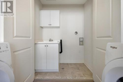 37 Gledhill Crescent, Cambridge, ON - Indoor