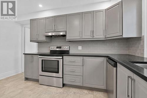 Tenant's belongings virtually removed - 84 Riverdale Avenue, Ottawa, ON - Indoor Photo Showing Kitchen With Stainless Steel Kitchen