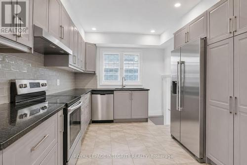 Tenant's belongings virtually removed - 84 Riverdale Avenue, Ottawa, ON - Indoor Photo Showing Kitchen With Stainless Steel Kitchen With Upgraded Kitchen