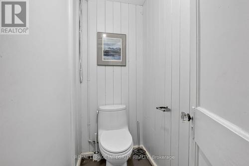 Tenant's belongings virtually removed - 84 Riverdale Avenue, Ottawa, ON - Indoor Photo Showing Bathroom