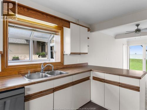 11506 Riverside, Windsor, ON - Indoor Photo Showing Kitchen With Double Sink