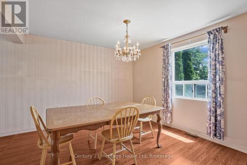 79 Anthony Road, Toronto (Downsview-Roding-Cfb), ON - Indoor Photo Showing Dining Room