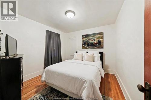 1596 Victoria, Windsor, ON - Indoor Photo Showing Bedroom
