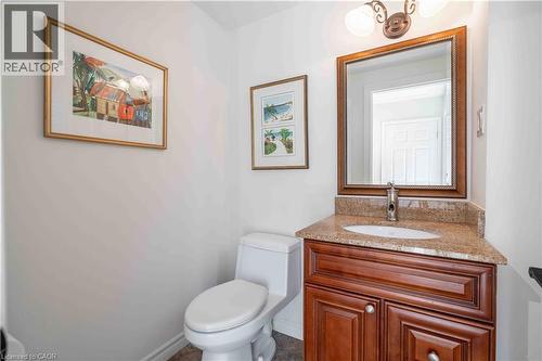 138 Judith Crescent, Ancaster, ON - Indoor Photo Showing Bathroom