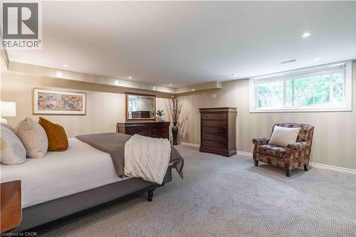 138 Judith Crescent, Ancaster, ON - Indoor Photo Showing Bedroom