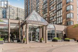 1606 - 285 ENFIELD PLACE Mississauga, ON L5B 3Y6
