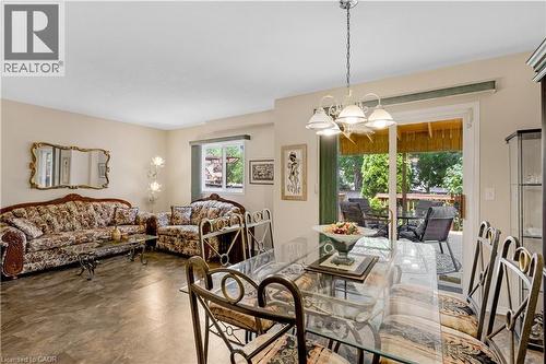 102 Chateau Crescent, Cambridge, ON - Indoor Photo Showing Dining Room