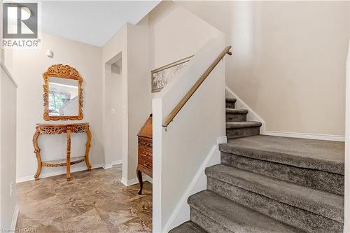 102 Chateau Crescent, Cambridge, ON - Indoor Photo Showing Other Room