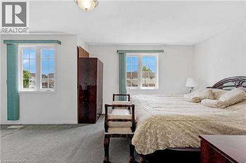 102 Chateau Crescent, Cambridge, ON - Indoor Photo Showing Bedroom