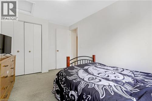 102 Chateau Crescent, Cambridge, ON - Indoor Photo Showing Bedroom