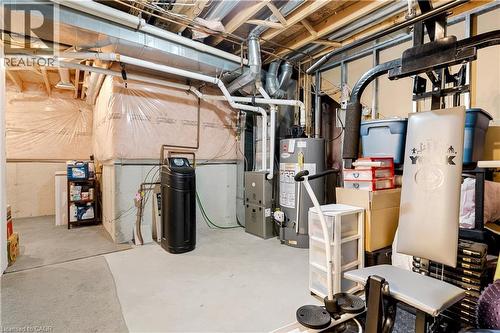 102 Chateau Crescent, Cambridge, ON - Indoor Photo Showing Laundry Room