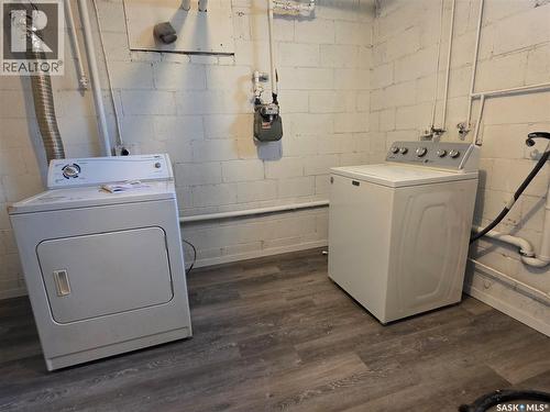 1422 Crawford Avenue, Swift Current, SK - Indoor Photo Showing Laundry Room