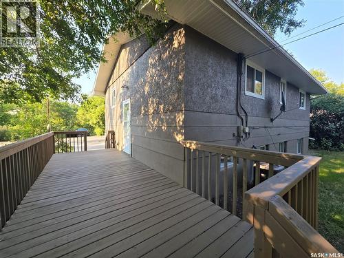 1422 Crawford Avenue, Swift Current, SK - Outdoor With Deck Patio Veranda With Exterior