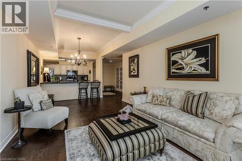 391 Plains Road E Unit# 412, Burlington, ON - Indoor Photo Showing Living Room