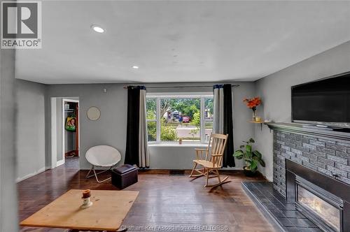 12 Mckinnon Drive, Chatham, ON - Indoor Photo Showing Living Room With Fireplace
