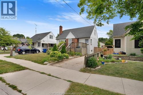 12 Mckinnon Drive, Chatham, ON - Outdoor
