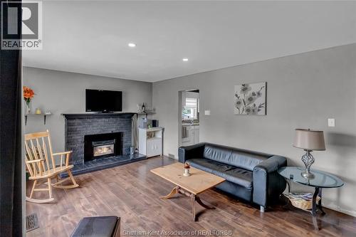 12 Mckinnon Drive, Chatham, ON - Indoor Photo Showing Living Room With Fireplace