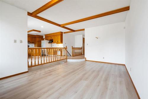 64 Simkin Drive, Winnipeg, MB - Indoor
