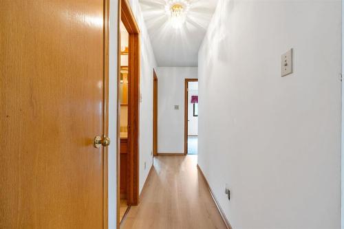 64 Simkin Drive, Winnipeg, MB - Indoor Photo Showing Other Room
