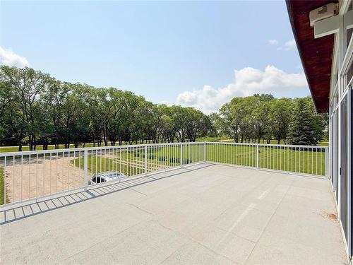 41 Hockridge Drive, Brandon, MB - Outdoor