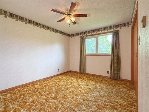 41 Hockridge Drive, Brandon, MB - Indoor Photo Showing Other Room