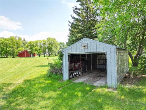 41 Hockridge Drive, Brandon, MB - Outdoor