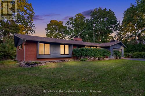 1539 FINCH AVENUE  Pickering (Liverpool), ON L1V 1K2
