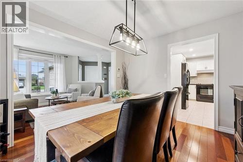 17 Carroll Crescent, Guelph, ON - Indoor Photo Showing Dining Room