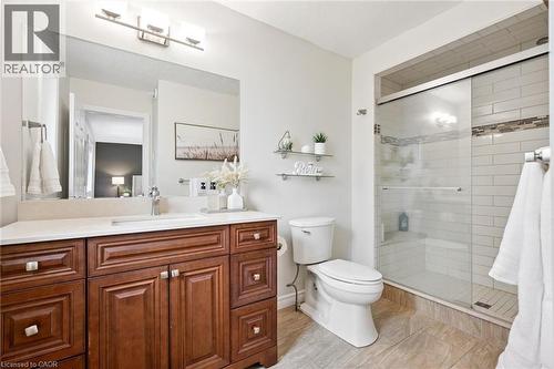 17 Carroll Crescent, Guelph, ON - Indoor Photo Showing Bathroom