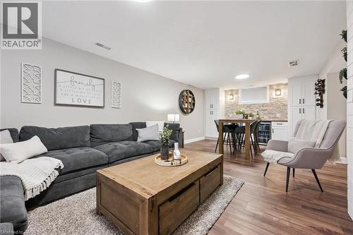 17 Carroll Crescent, Guelph, ON - Indoor Photo Showing Living Room
