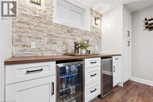 17 Carroll Crescent, Guelph, ON - Indoor