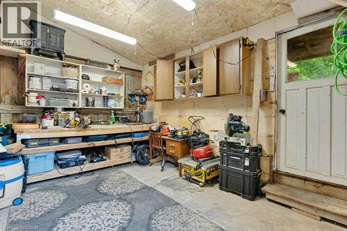 456 Margaret Street, Cambridge, ON - Indoor Photo Showing Garage