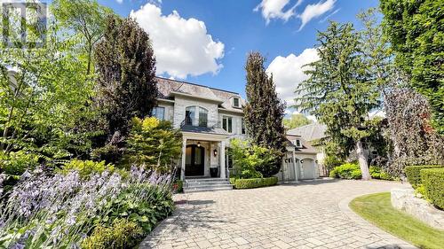 9 Fifeshire Road, Toronto, ON - Outdoor