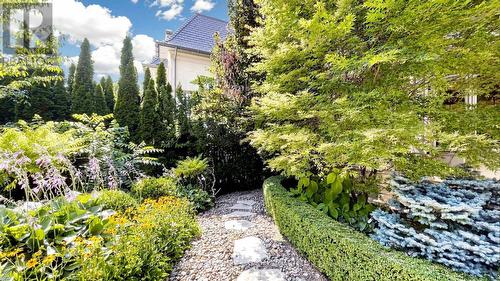 9 Fifeshire Road, Toronto, ON - Outdoor