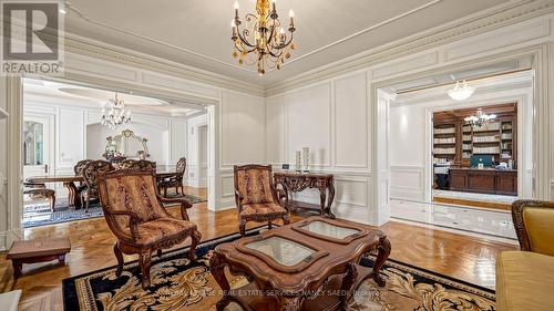 9 Fifeshire Road, Toronto, ON - Indoor