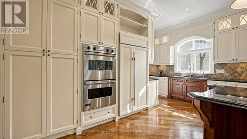 9 Fifeshire Road, Toronto, ON - Indoor Photo Showing Kitchen