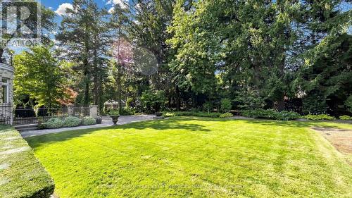 9 Fifeshire Road, Toronto, ON - Outdoor