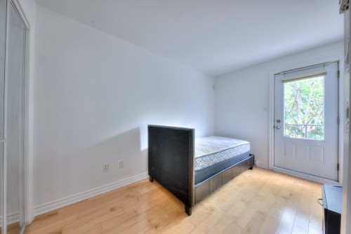 Chambre à coucher - 7-10135 Rue Lajeunesse, Montréal (Ahuntsic-Cartierville), QC - Indoor Photo Showing Bedroom