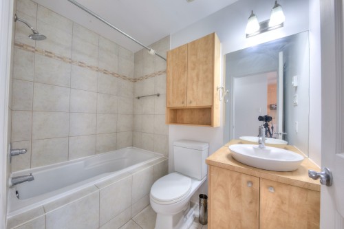 Salle de bains - 7-10135 Rue Lajeunesse, Montréal (Ahuntsic-Cartierville), QC - Indoor Photo Showing Bathroom
