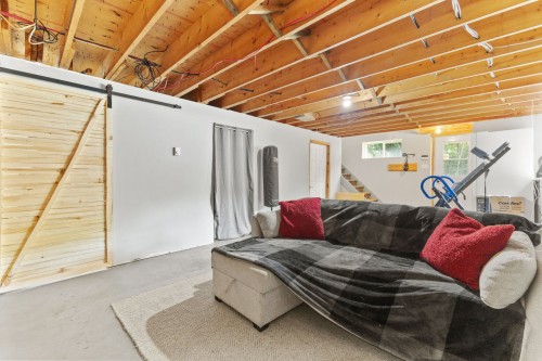 Family Room - 34 Rue Luc-Charron, Cantley, QC - Indoor Photo Showing Basement