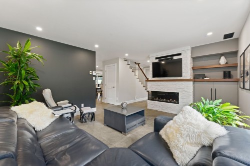 Living Room - 145 Ch. Léger, Brigham, QC - Indoor With Fireplace