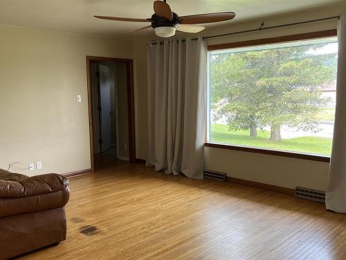15 Sund Crescent, Marathon, ON - Indoor