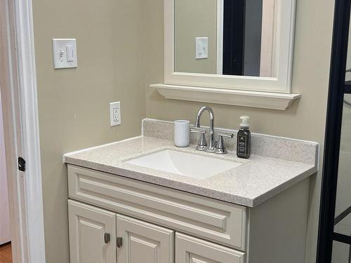 15 Sund Crescent, Marathon, ON - Indoor Photo Showing Bathroom