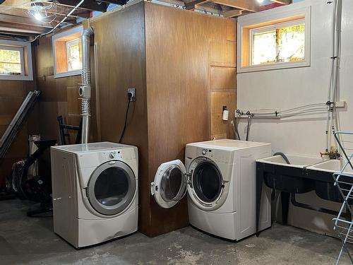 15 Sund Crescent, Marathon, ON - Indoor Photo Showing Laundry Room