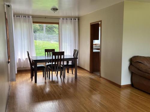 15 Sund Crescent, Marathon, ON - Indoor Photo Showing Dining Room