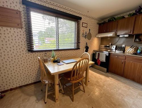 579 Simon Fraser Drive, Thunder Bay, ON - Indoor Photo Showing Other Room