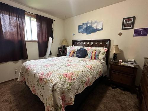 579 Simon Fraser Drive, Thunder Bay, ON - Indoor Photo Showing Bedroom