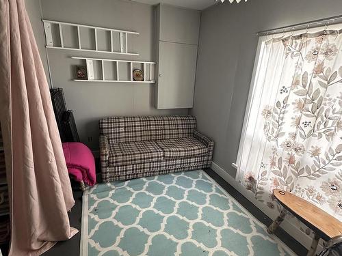430 Castor Island, Thunder Bay, ON - Indoor Photo Showing Other Room