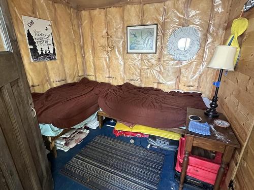 430 Castor Island, Thunder Bay, ON - Indoor Photo Showing Other Room