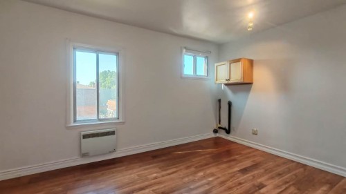 Salon - 6841 Av. De Montmagny, Montréal (Le Sud-Ouest), QC - Indoor Photo Showing Other Room